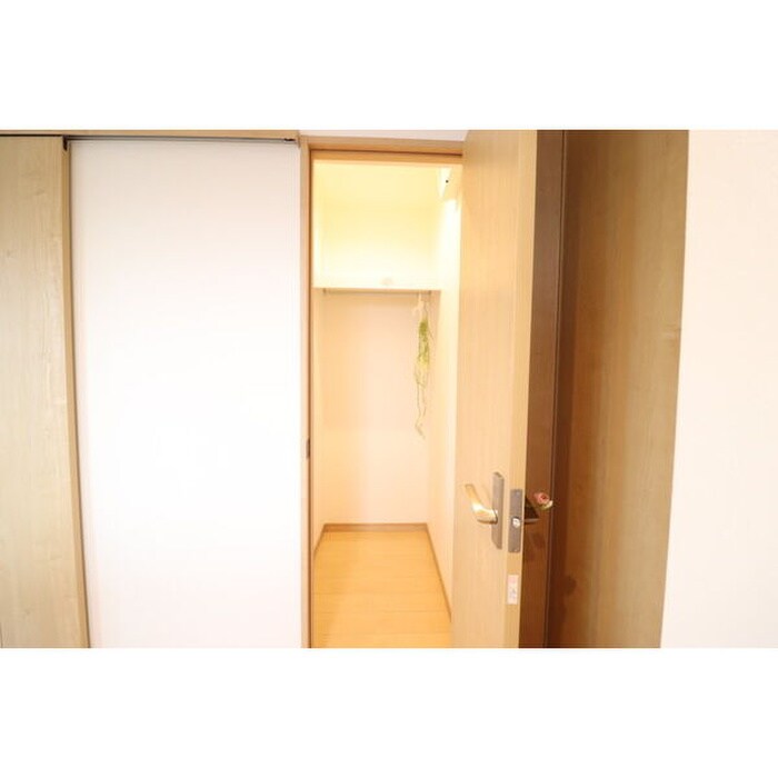 物件内観写真13　(収納)