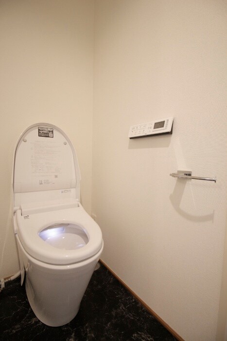 物件内観写真13　(トイレ)