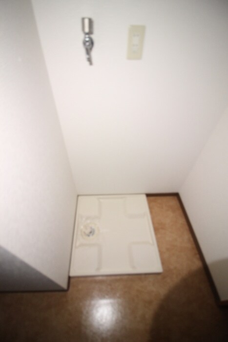 物件内観写真19　(洗濯機置場)