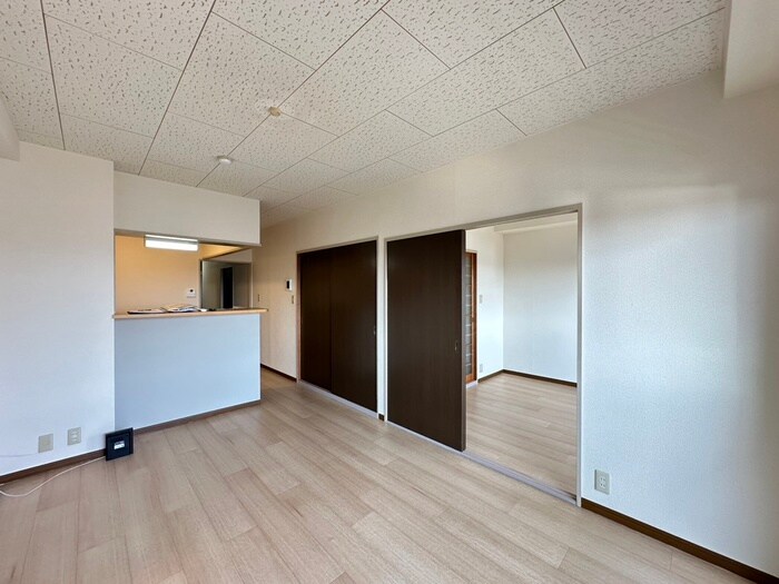 物件内観写真8　(居室)