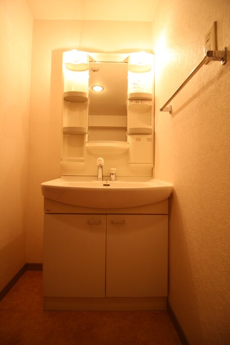 物件内観写真10　(洗面)