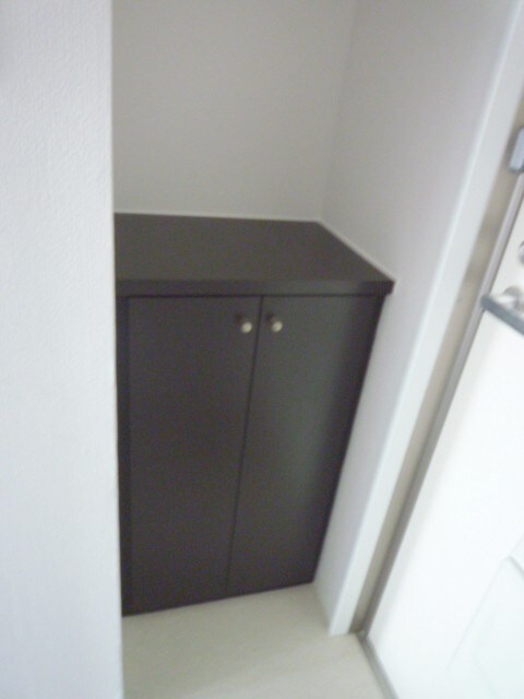 物件内観写真8　(靴箱)
