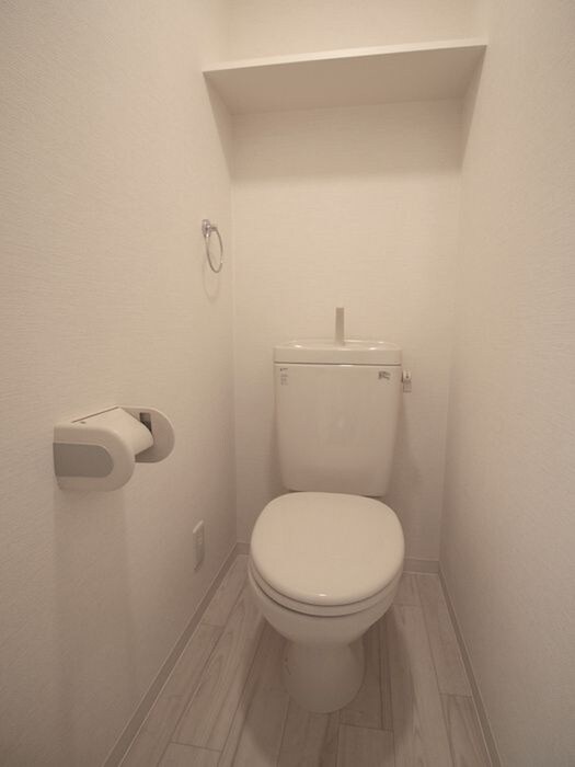 物件内観写真13　(トイレ)