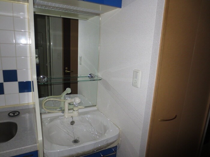 物件内観写真12　(洗面)