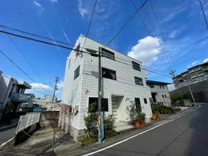 見附町貸家外観写真