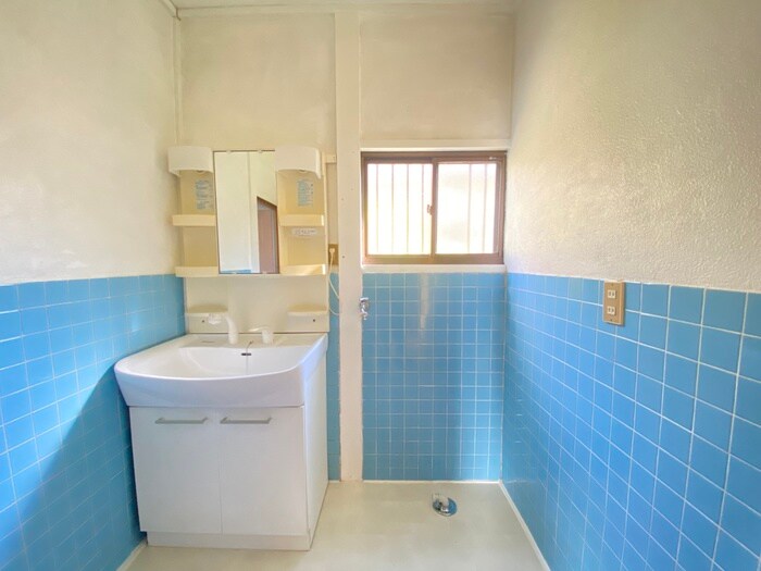 物件内観写真18　(洗濯機置場)