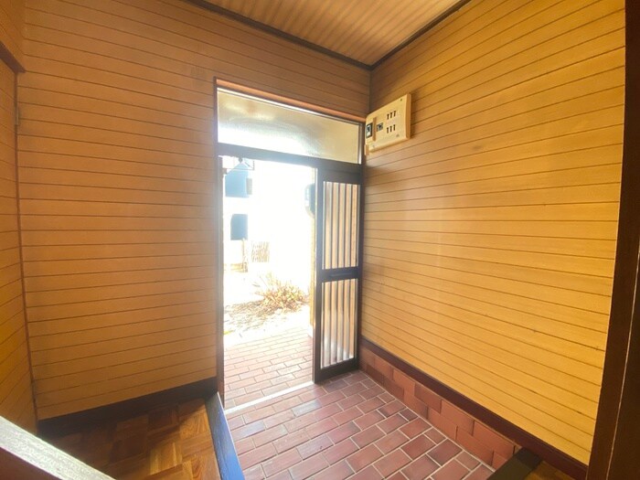 物件内観写真21　(玄関)