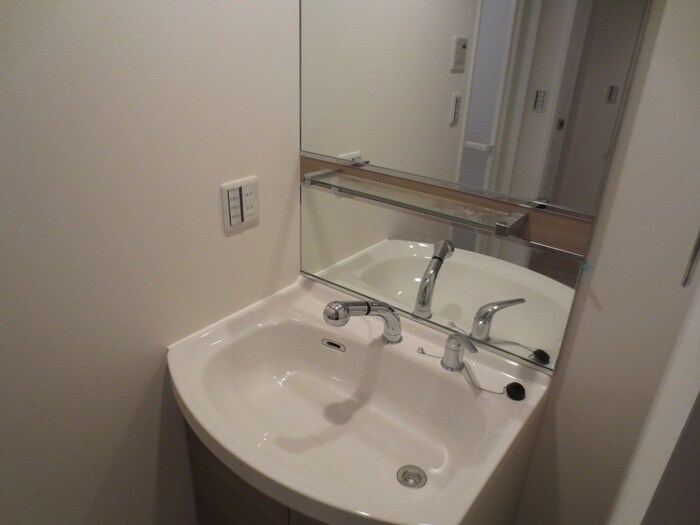 物件内観写真11　(洗面)