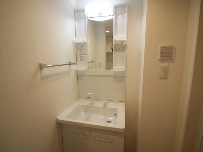 物件内観写真16　(洗面)