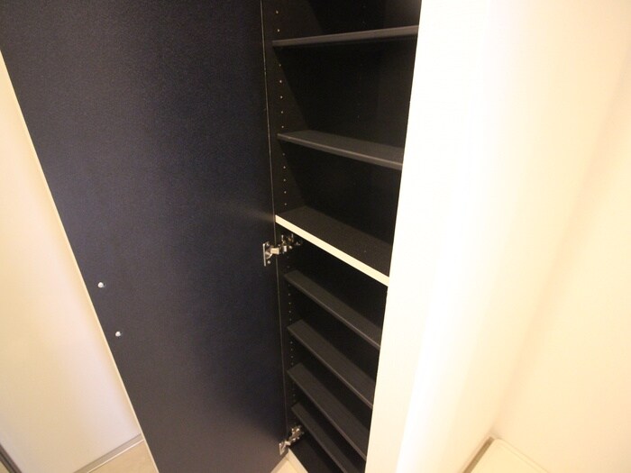 物件内観写真18　(靴箱)