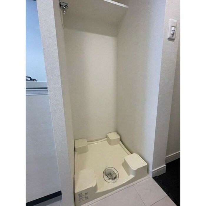 物件内観写真13　(洗濯機置場)