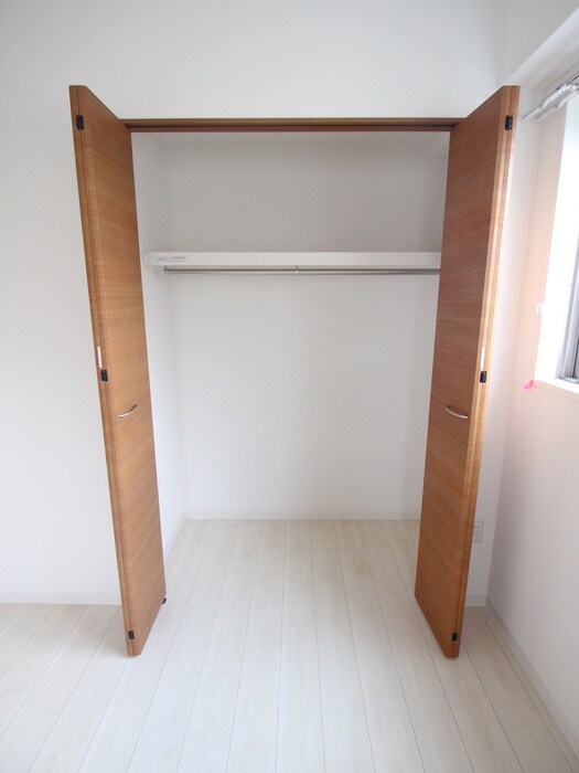 物件内観写真13　(収納)