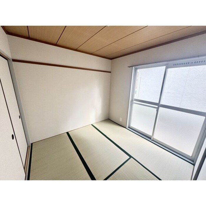 物件内観写真4　(居室)