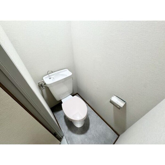 物件内観写真8　(トイレ)