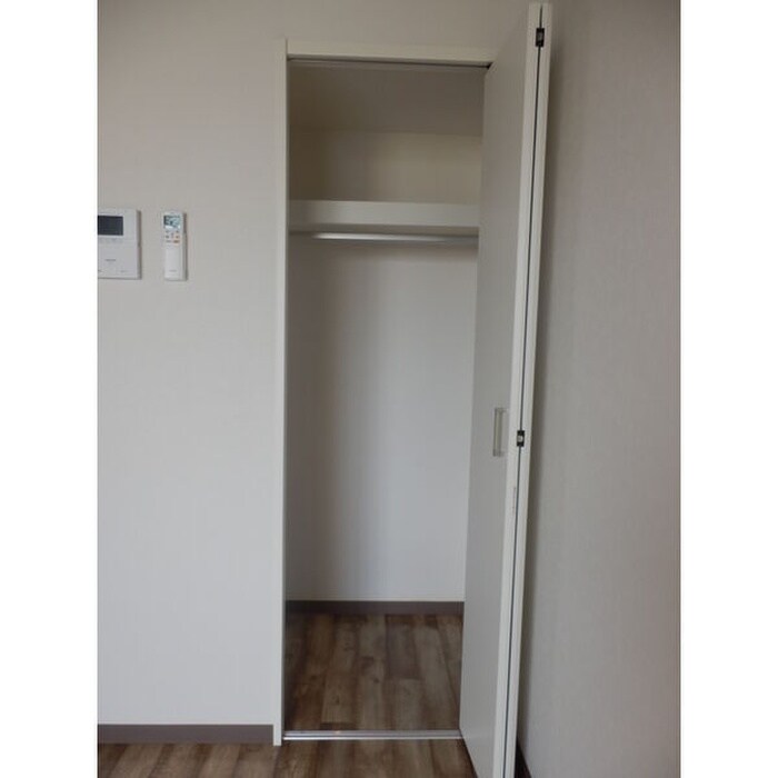 物件内観写真11　(収納)