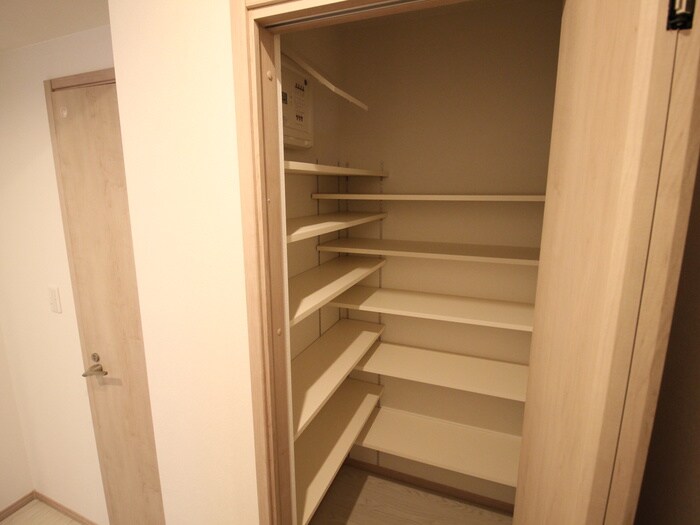 物件内観写真18　(靴箱)