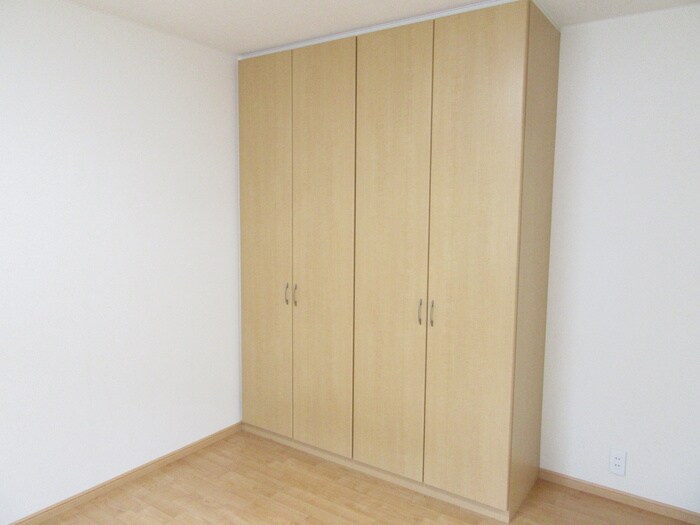 物件内観写真12　(収納)