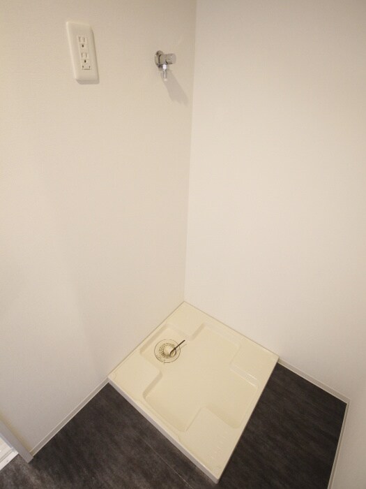 物件内観写真20　(洗濯機置場)