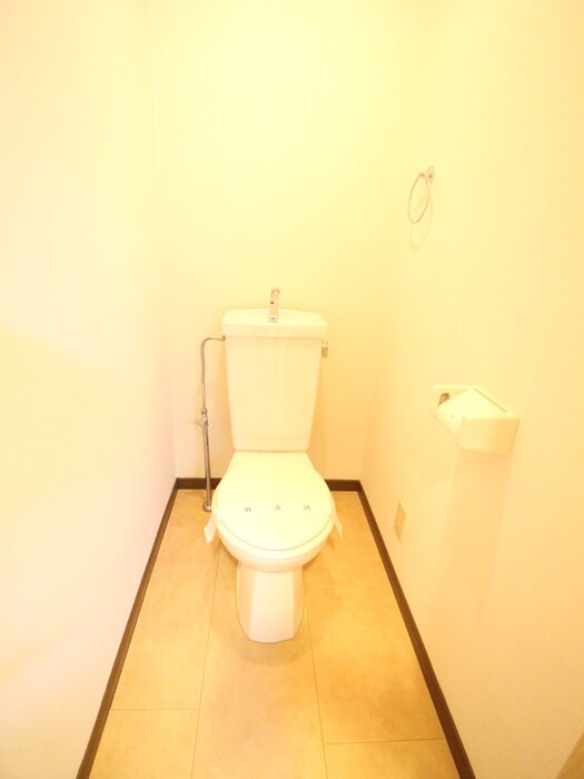 物件内観写真15　(トイレ)