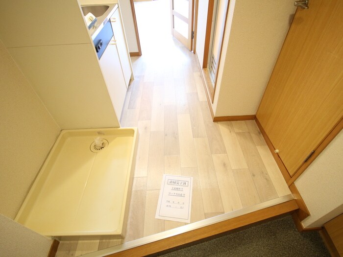 物件内観写真9　(廊下)