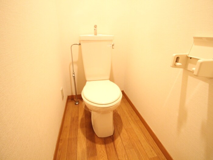 物件内観写真14　(トイレ)