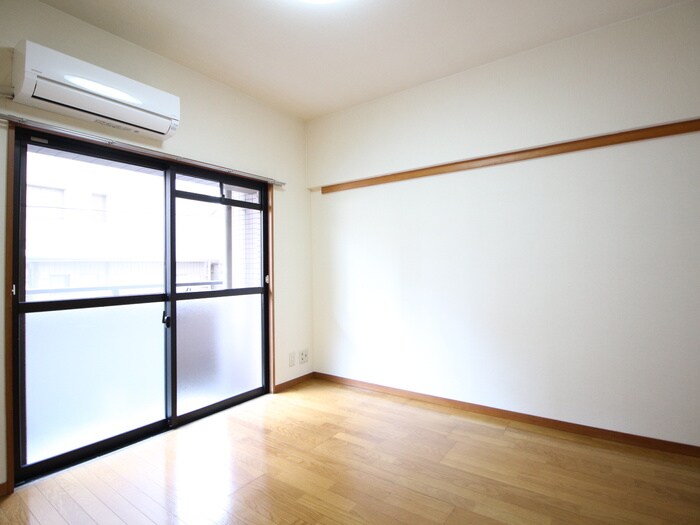 物件内観写真21　(居室)