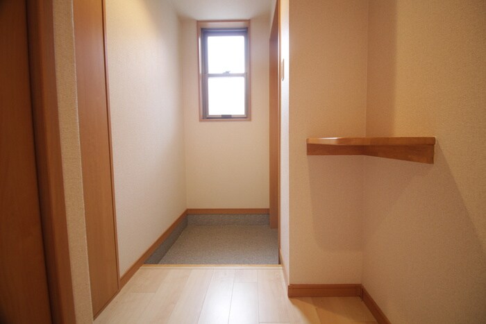 物件内観写真10　(廊下)