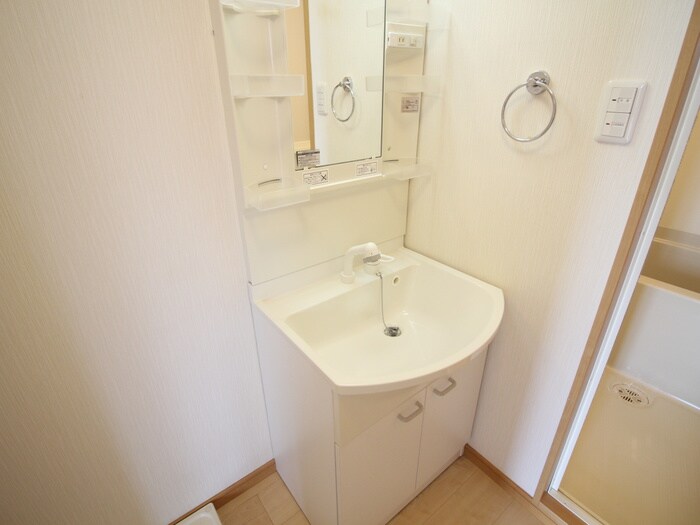 物件内観写真13　(洗面)