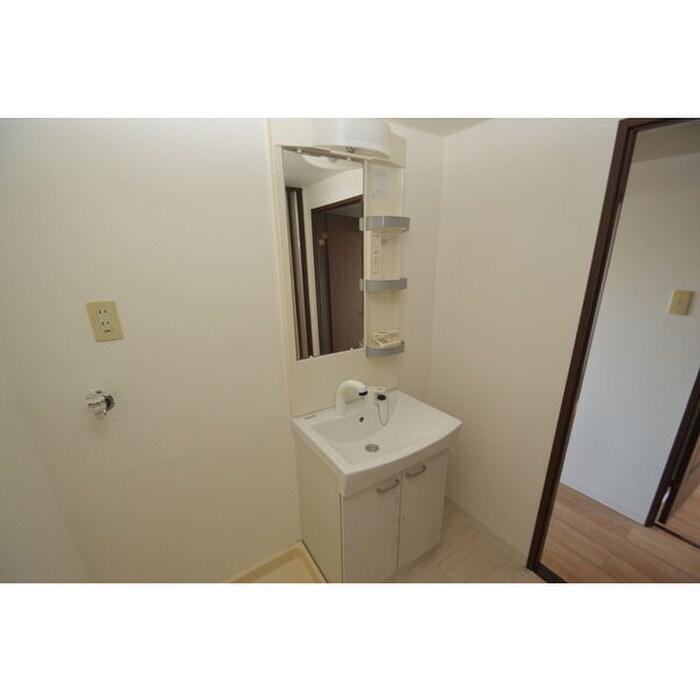 物件内観写真6　(洗面)