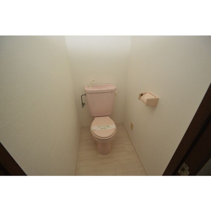 物件内観写真8　(トイレ)