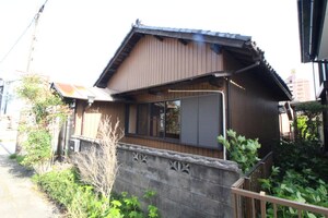 中本町古市場貸家外観写真
