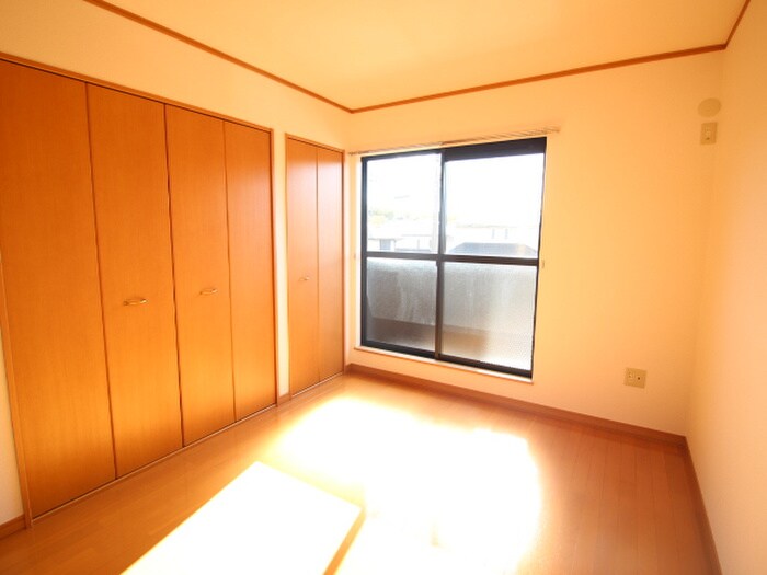 物件内観写真11　(居室)