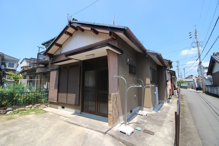 東神明町２丁目貸家