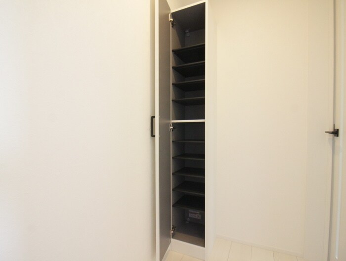 物件内観写真16　(靴箱)