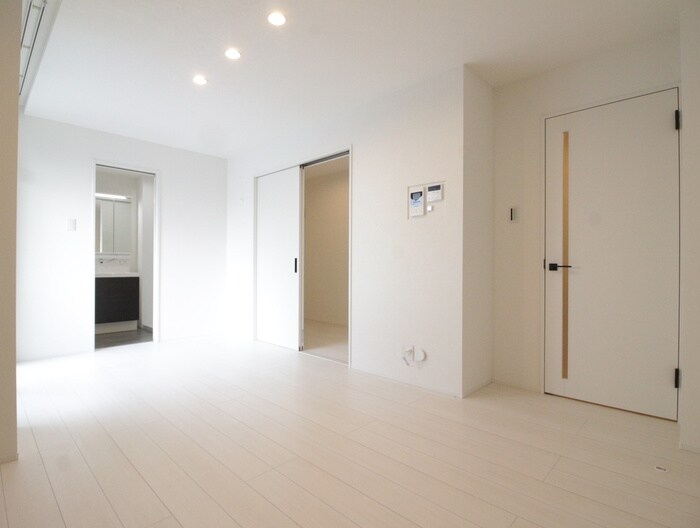 物件内観写真8　(居室)