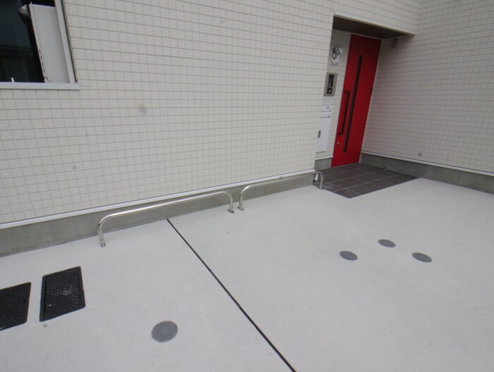 物件外観写真5　(駐輪場)