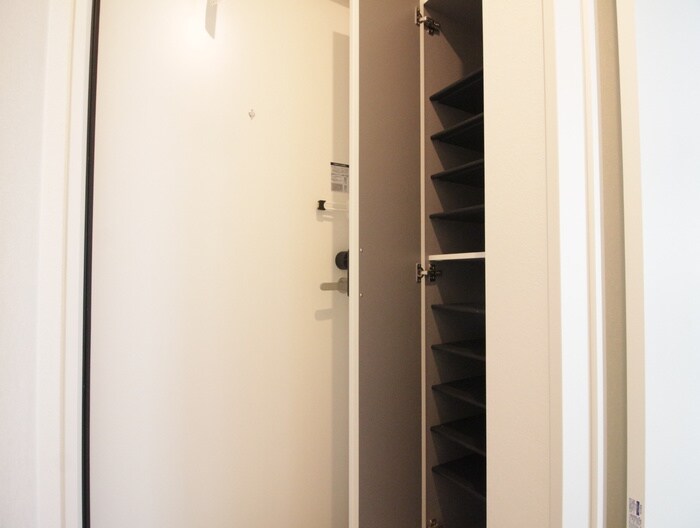 物件内観写真16　(靴箱)