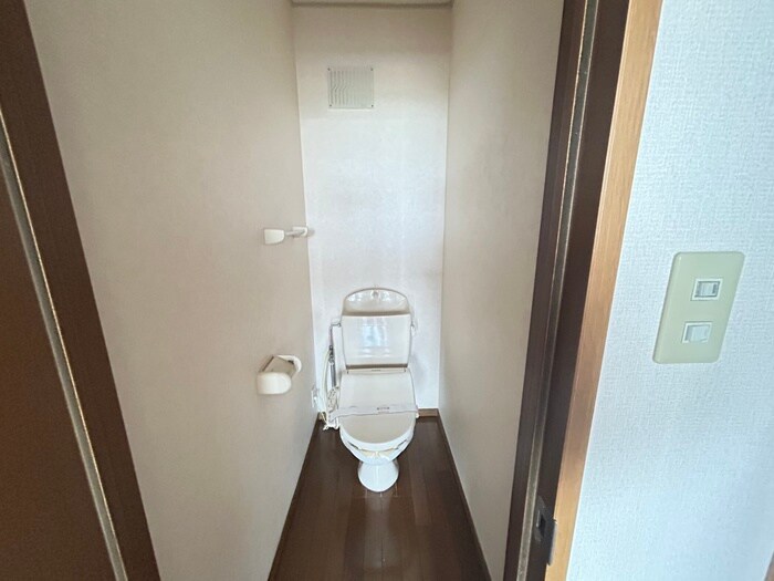 物件内観写真11　(トイレ)