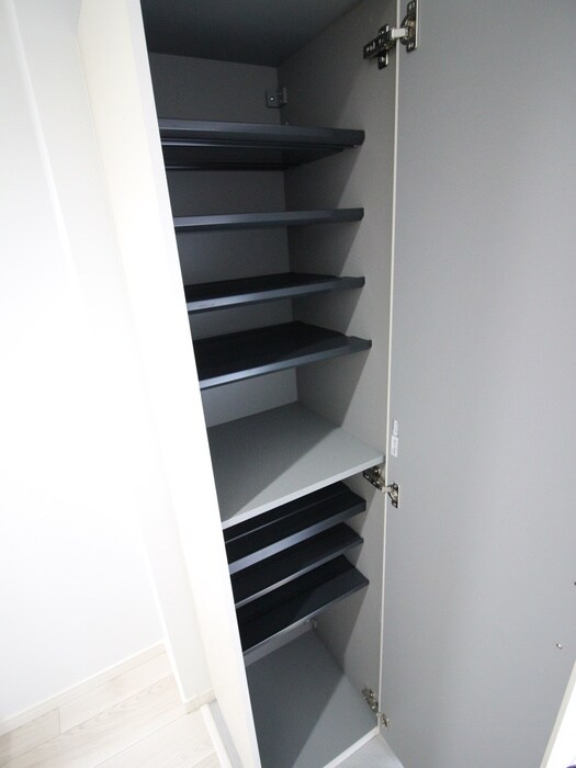 物件内観写真15　(靴箱)