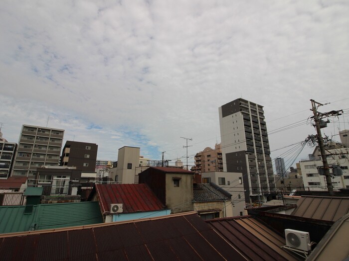 物件内観写真18　(室内からの展望)