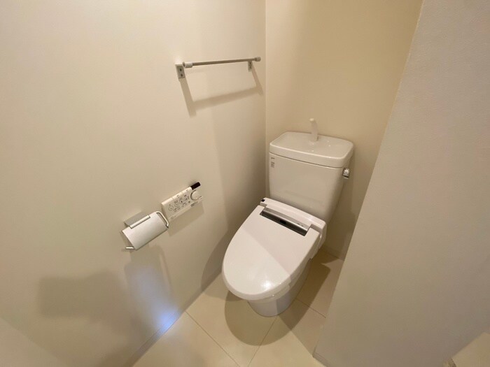 物件内観写真11　(トイレ)