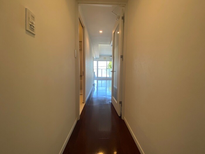 物件内観写真17　(廊下)