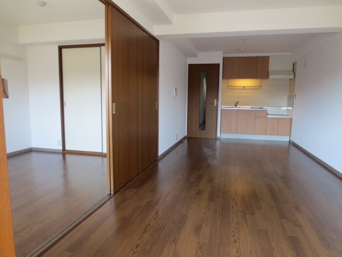 物件内観写真7　(居室)