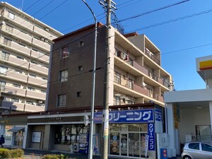 平和マンション外観写真