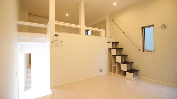 物件内観写真8　(居室)