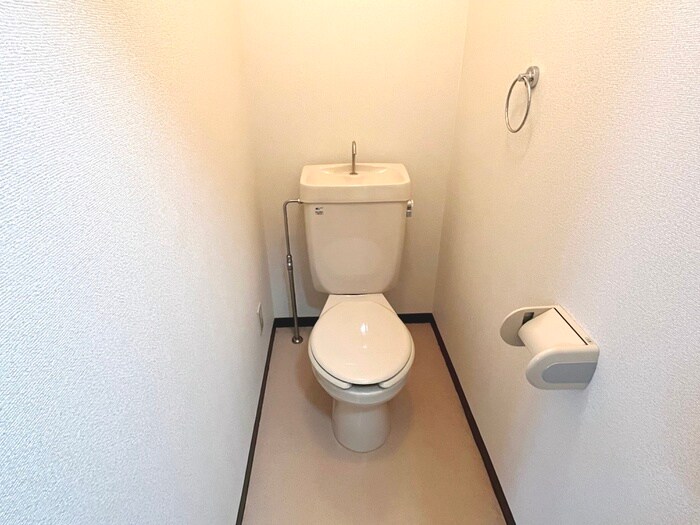 物件内観写真10　(トイレ)