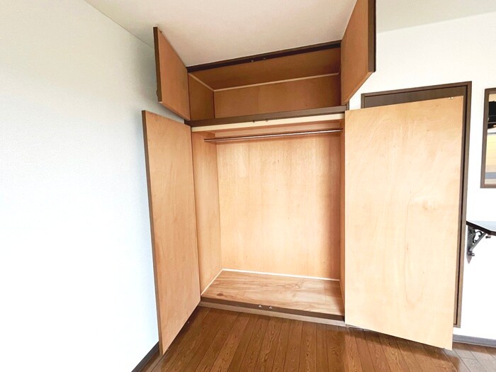 物件内観写真12　(収納)