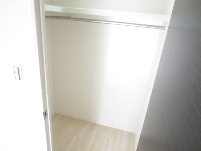 物件内観写真10　(収納)