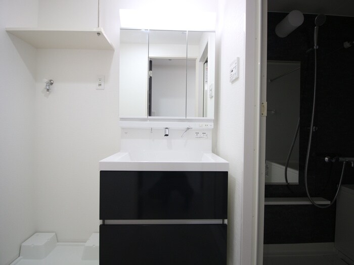 物件内観写真12　(洗面)