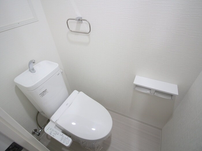 物件内観写真13　(トイレ)